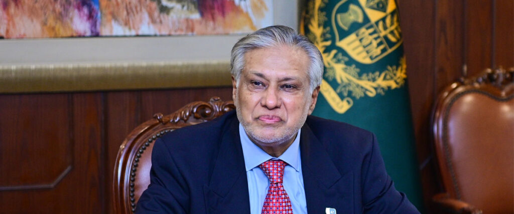 Foreign Minister Dar hold consultations with Saudi, Egyptian FMs on Gaza