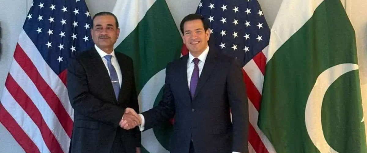 Field Marshal Asim Munir Discusses Regional Security With US Secretary of State