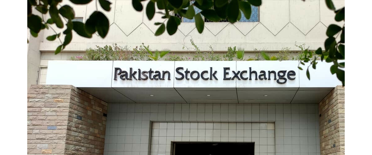 KSE-100 Plunges Over 4,000 Points Amid Oil Price Surge