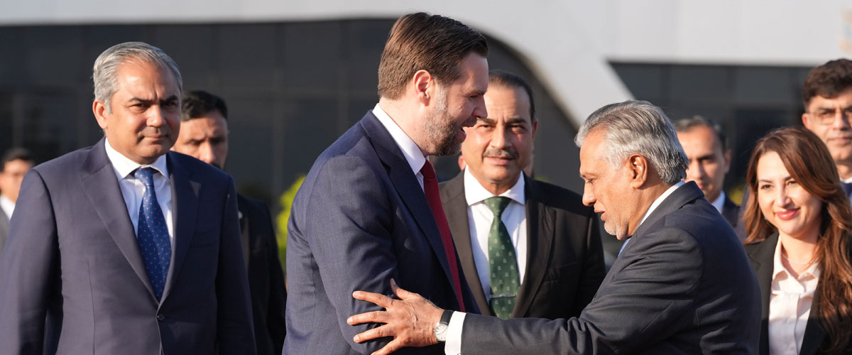 Pakistan Pushes For US-Iran Talks as Ceasefire Nears Expiry