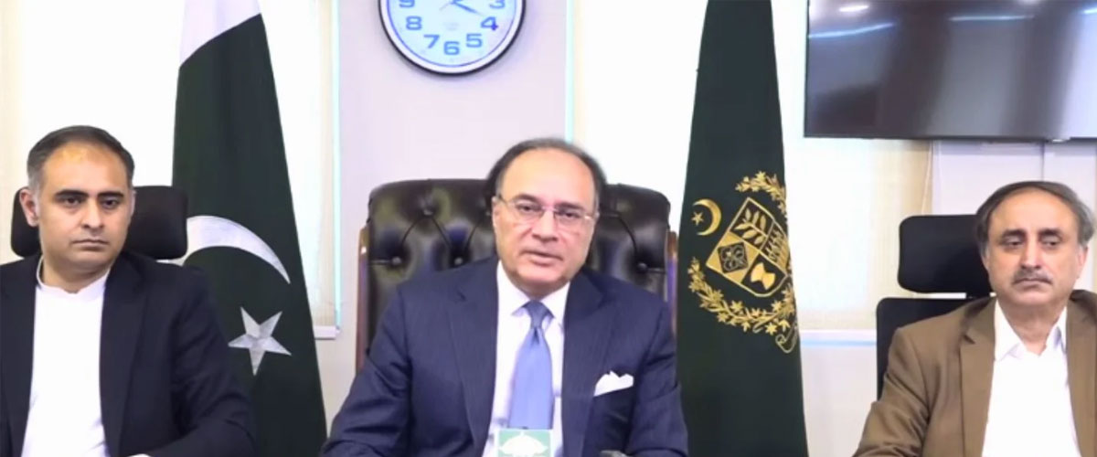 Govt Launches Scheme To Bring Small Shop Owners Into Tax Net