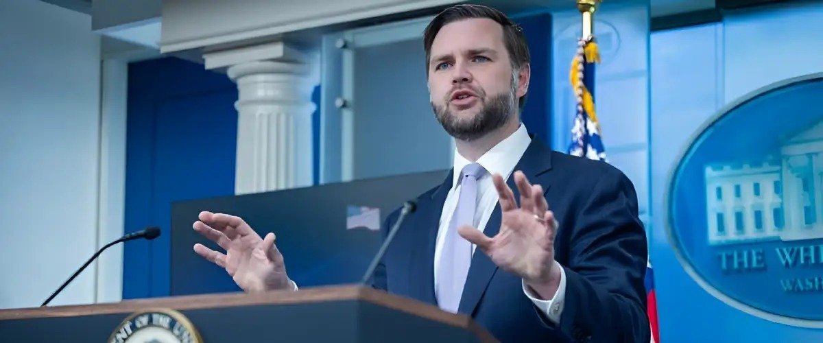 US Using Economic Pressure to Offset Military Failures, Iran Says