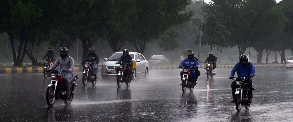 Rainy Weather Expected to Continue Across Upper Pakistan